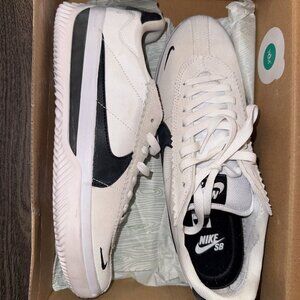 Nike BRSB